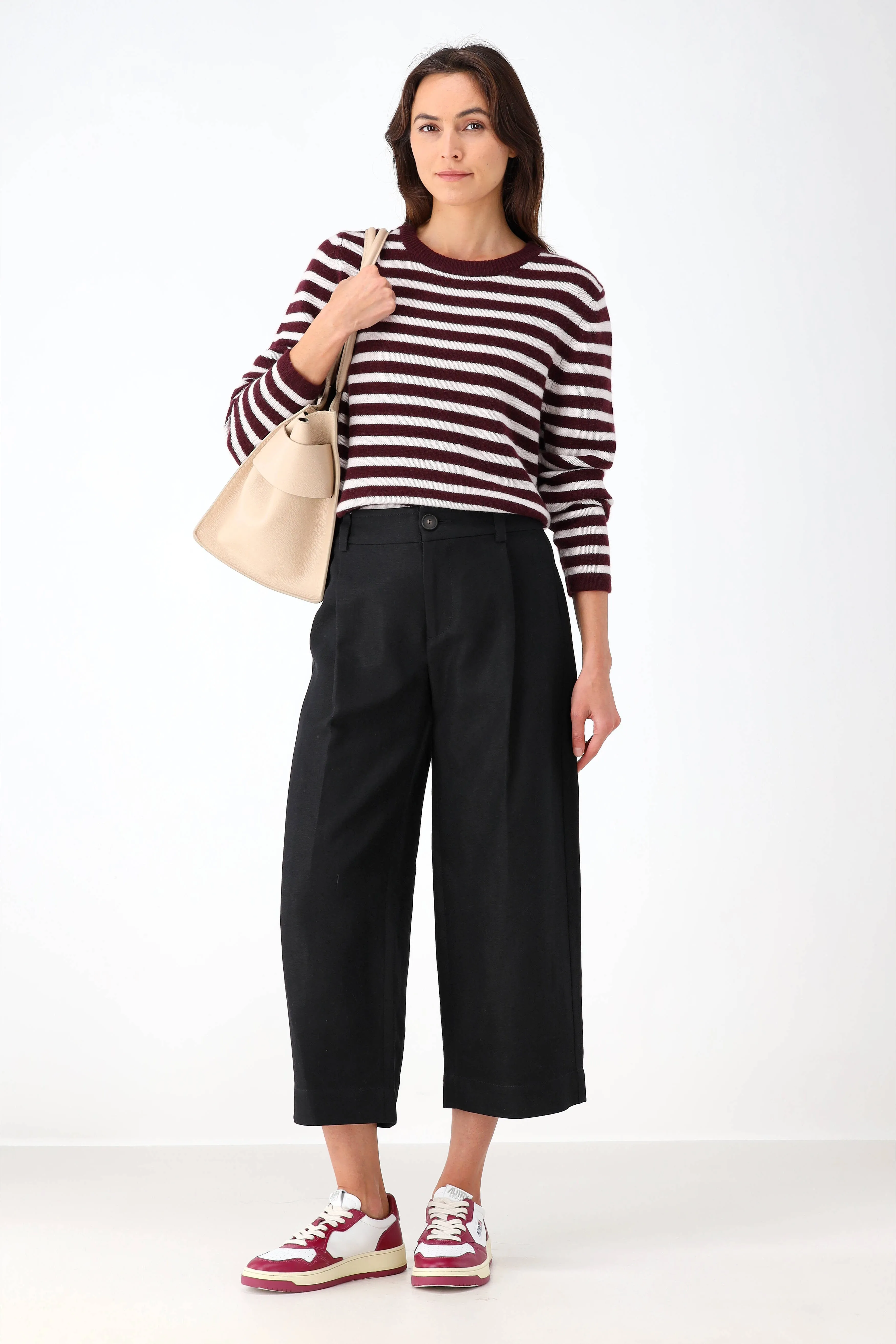 Hose Cropped Casual in Schwarz