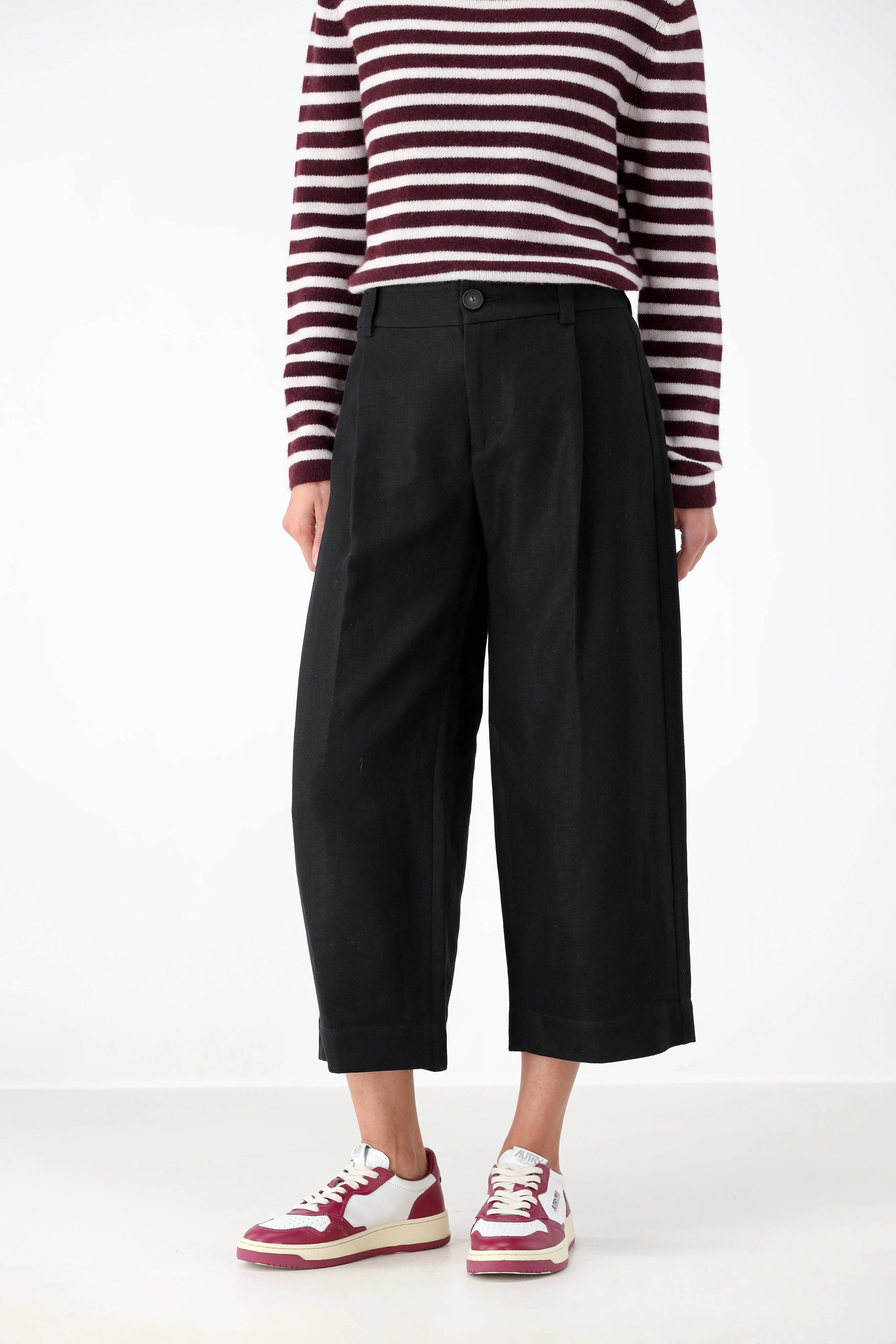 Hose Cropped Casual in Schwarz